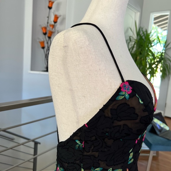 Michael Costello Savannah Gown in Fuchsia Floral - Picture 11 of 12